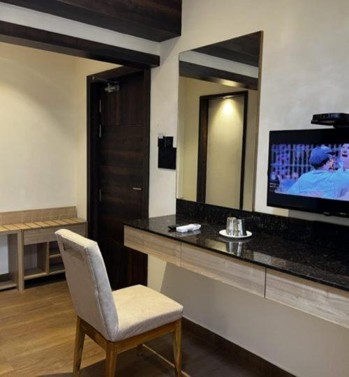 Ant Biz Rooms Near Chennai Trade Centre Екстер'єр фото